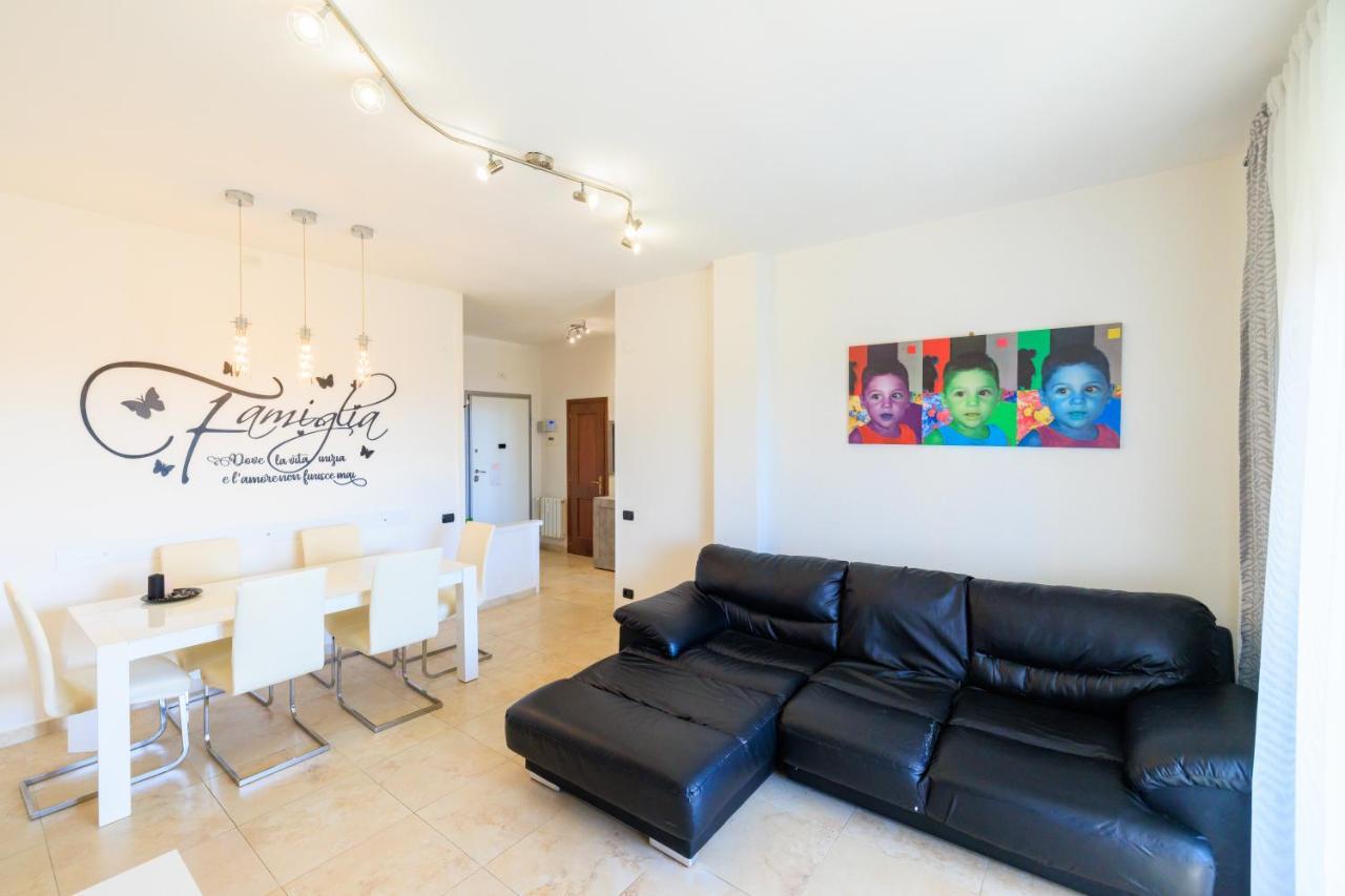 L' Essenziale Apartamento Livorno Exterior foto