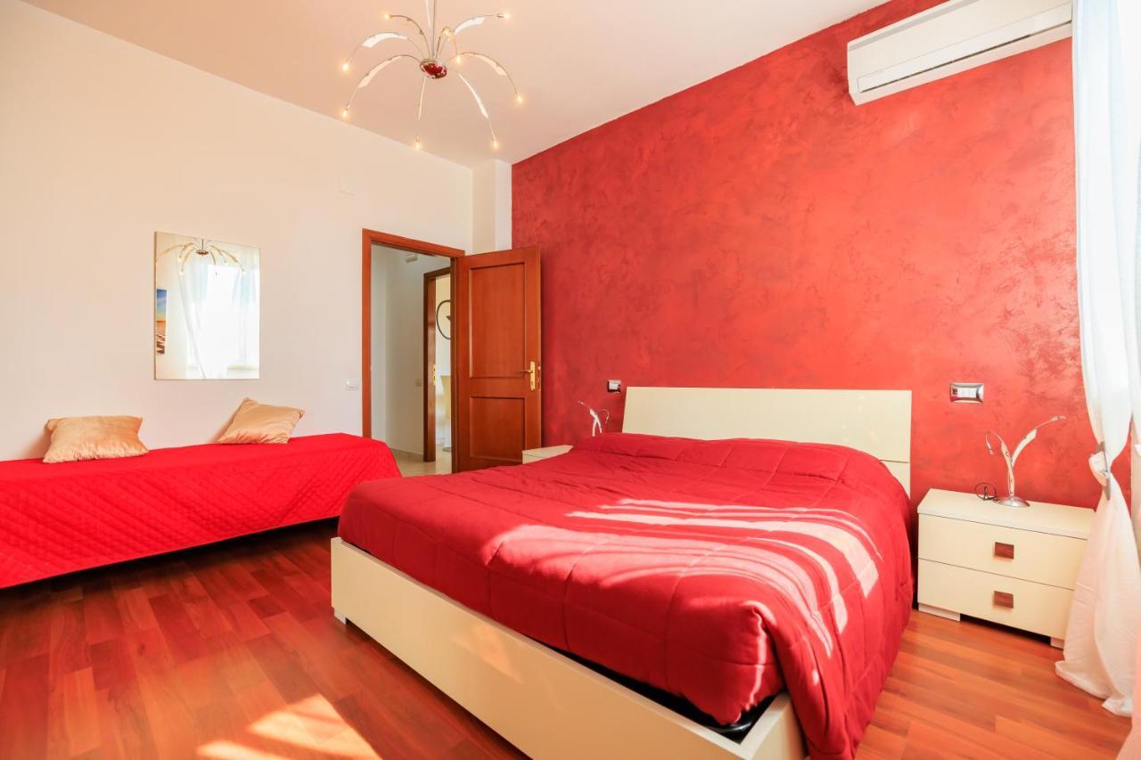 L' Essenziale Apartamento Livorno Exterior foto