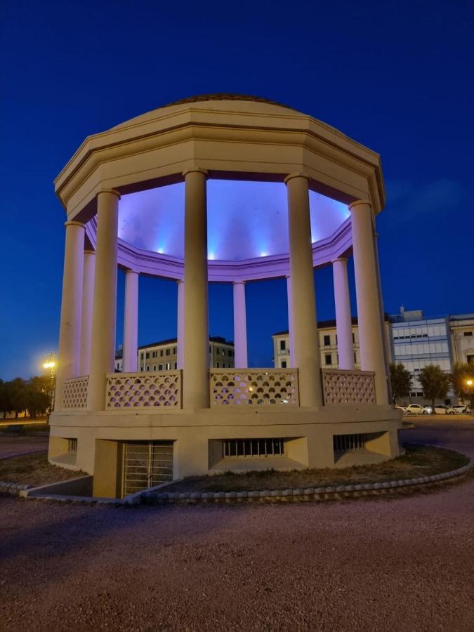 L' Essenziale Apartamento Livorno Exterior foto